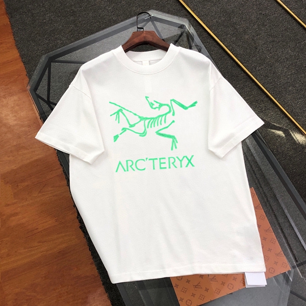 ブランドTシャツ正面デザイン